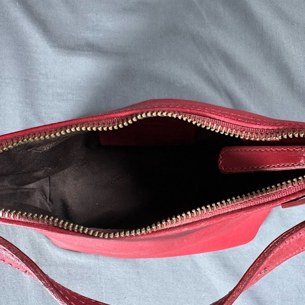 Coach Cherry Red Leather Shoulder Bag G0027 - Picture 4 of 8